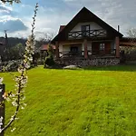 Szoloskert Apartment *