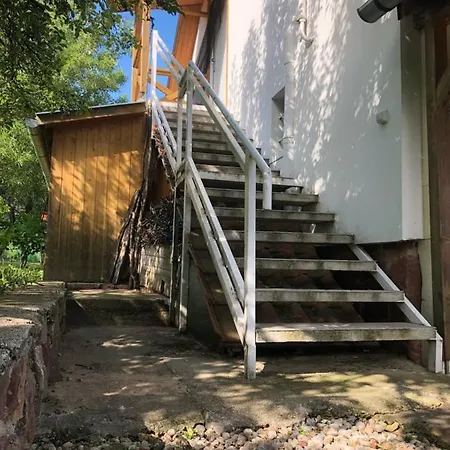 Szoloskert Apartment