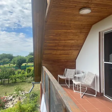 Szoloskert * Ábrahámhegy