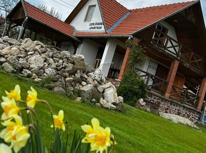 Szoloskert * Ábrahámhegy